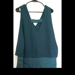 🆕️ LISTING!! EXPRESS V NECK SLEEVELESS BLOUSE